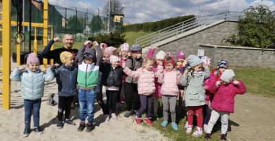Kwiecień - miesiąc sportu i zdrowia w grupie Lisków z Jedyneczki